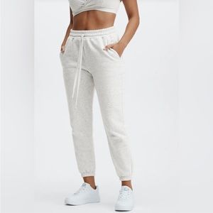 NWT Fabletics The Go-To Sweatpant